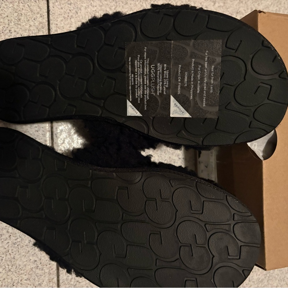 UGG Black Fuzzy Maxi Curly Scuffetta - Picture 3 of 7